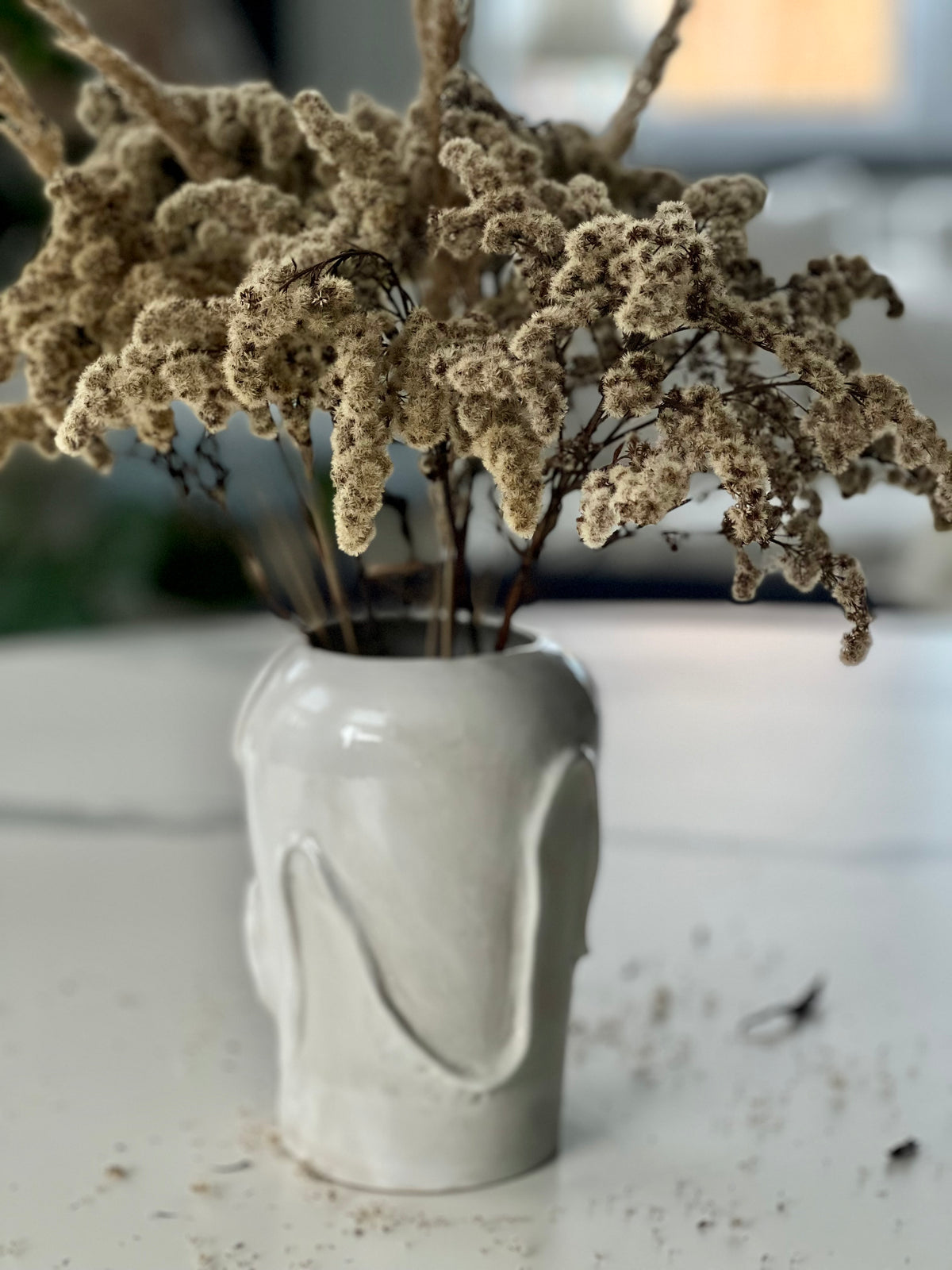 Wazon ceramiczny biały linia - ręcznie toczony z kamionki